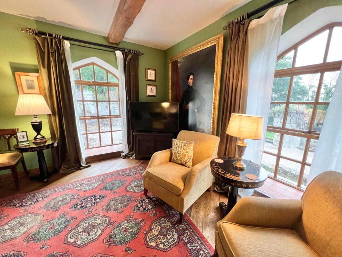 Llanddulas Tan-Yr-Ogo Gate Lodge, Gwrych Castle מראה חיצוני תמונה